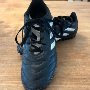 Adidas turf cleats - size 8 men